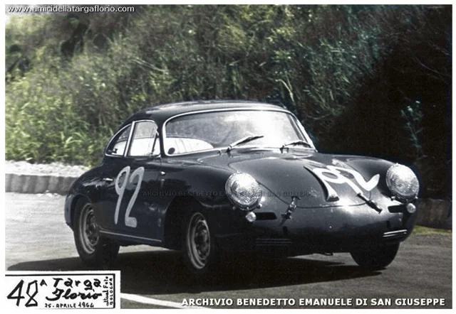 No. 92 at speed, front three-quarter view